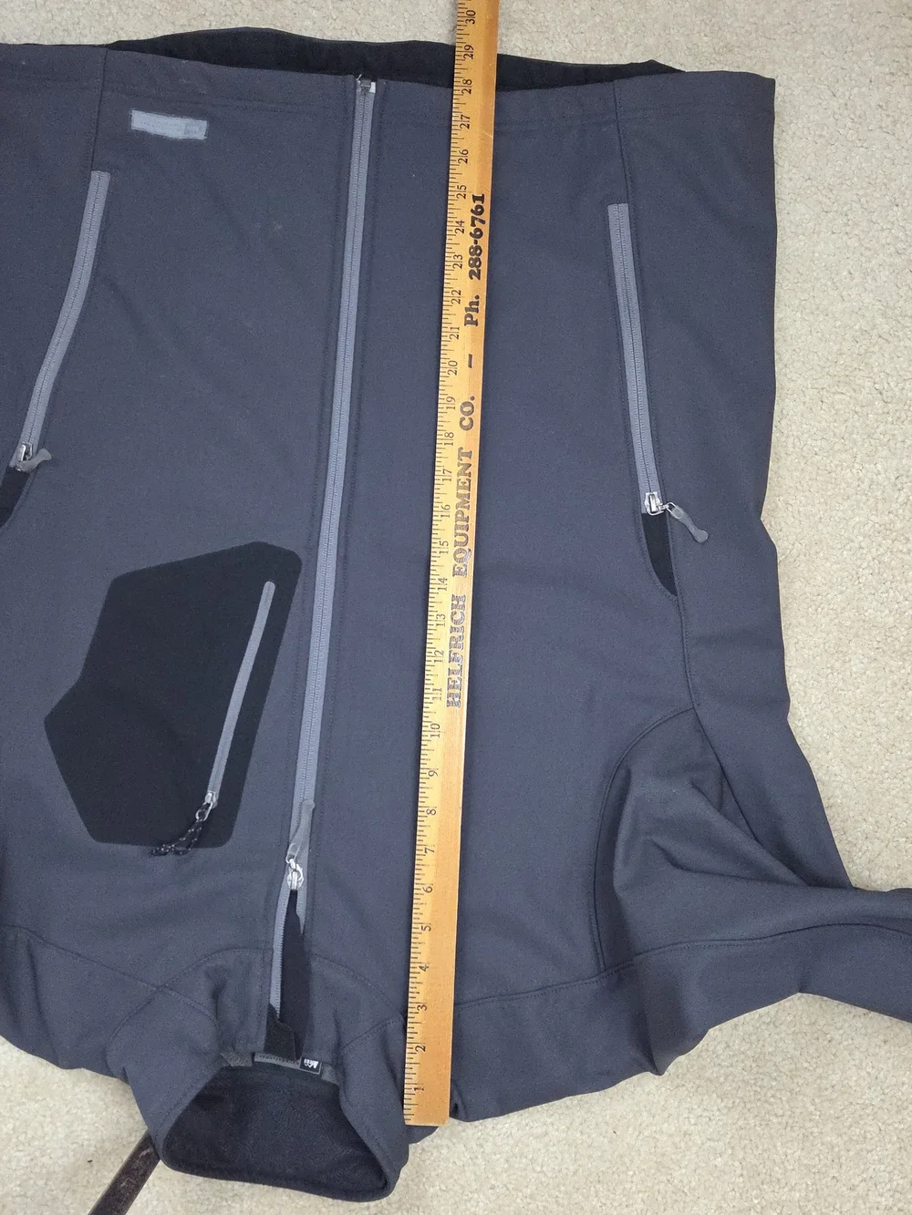 REI Men's XL ... Black Not Grey..New, Never Worn no Tags .